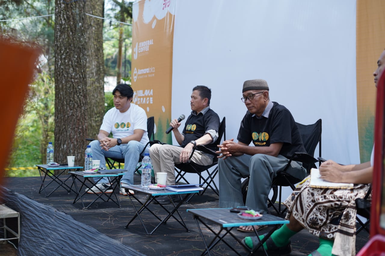 COFFEE CAMP VOL 3 BERDISTRAKSI KOPI